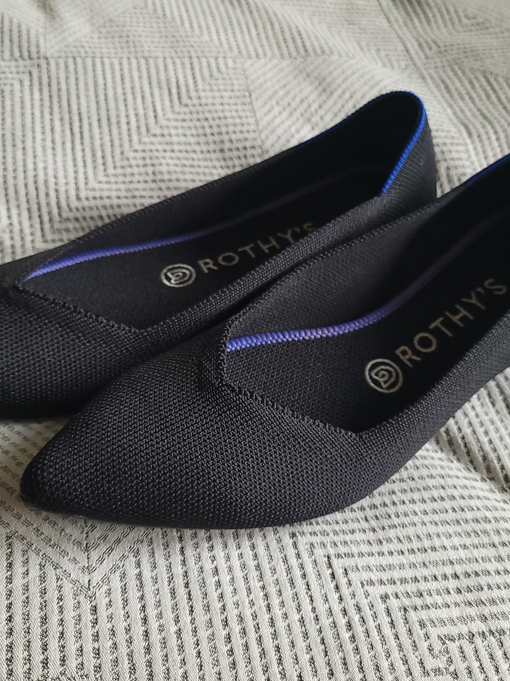 Rothy's Black Pointed Knit Flats with Purple Trim